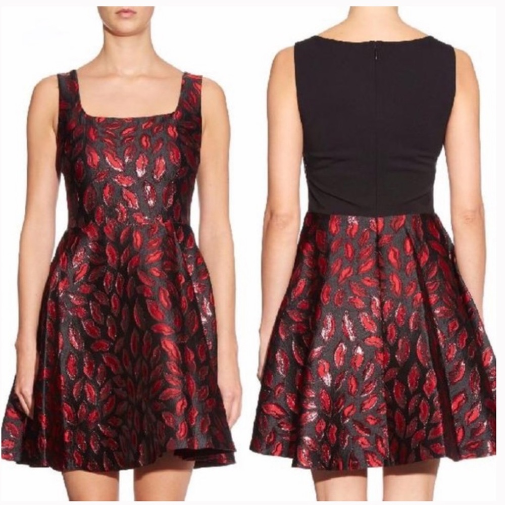 NWT DIANE VON FURSTENBURG LIPSTICK DRESS SIZE 2